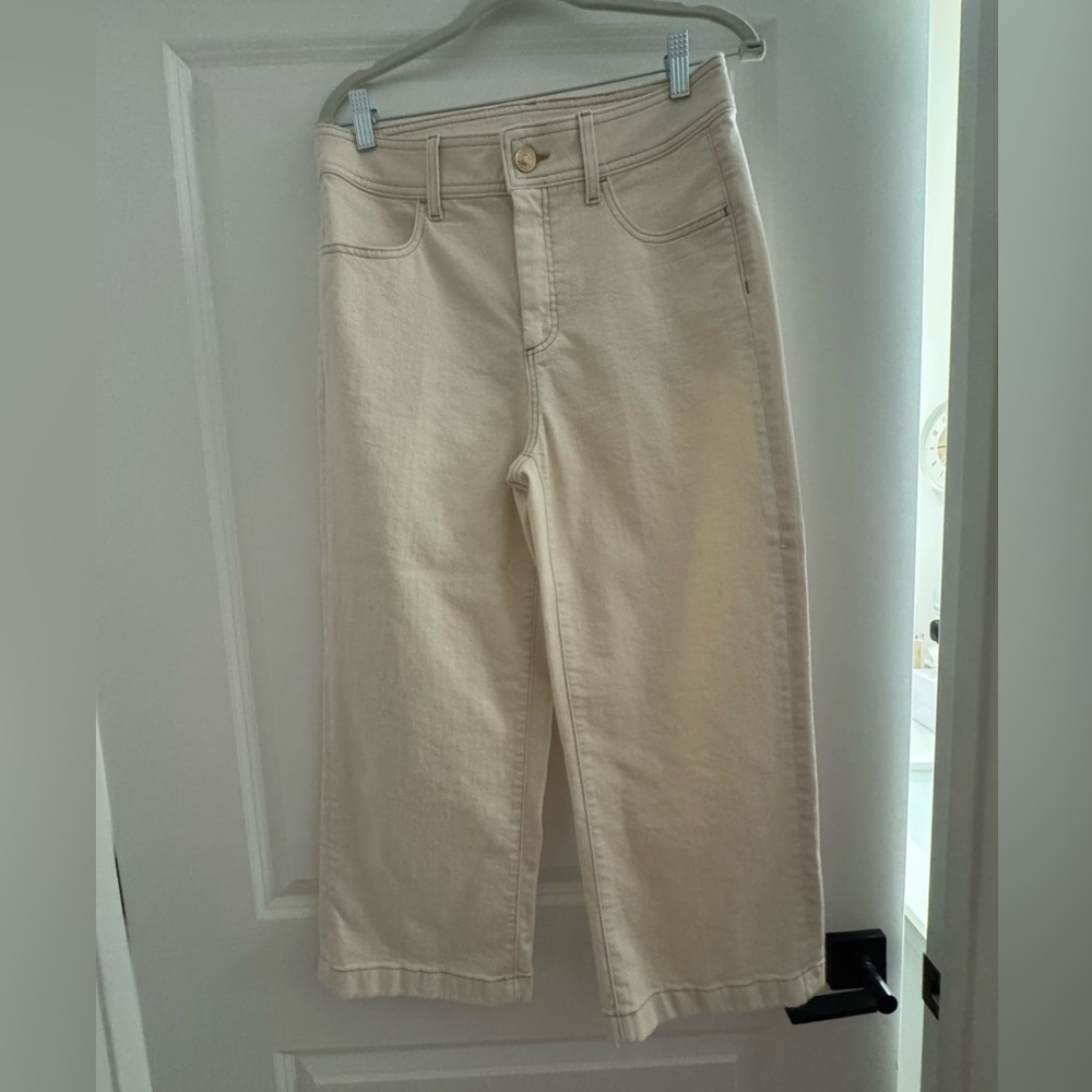 Cream cropped jeans